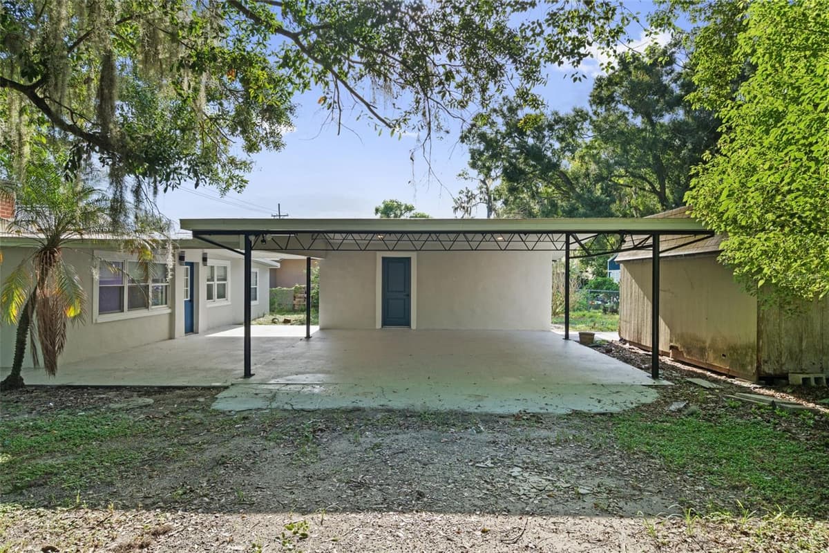 929 ADRIAN COURT — photo 4 of 18