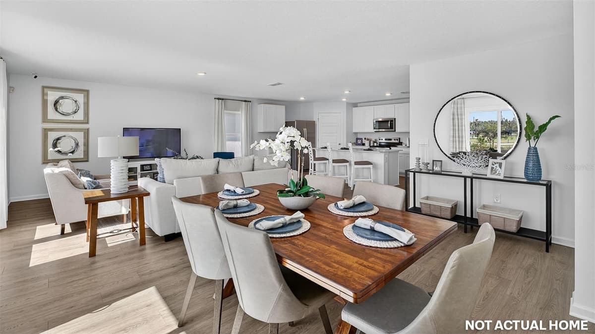 14 ULLMAN COURT — photo 15 of 38