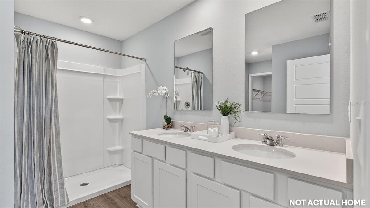 14 ULLMAN COURT — photo 19 of 38