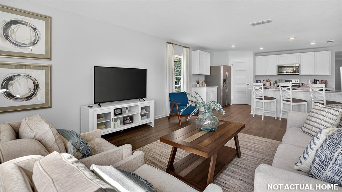 14 ULLMAN COURT — photo 10 of 38