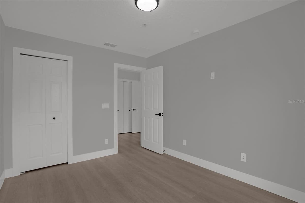 815 ASSEMBLY COURT — photo 23 of 40