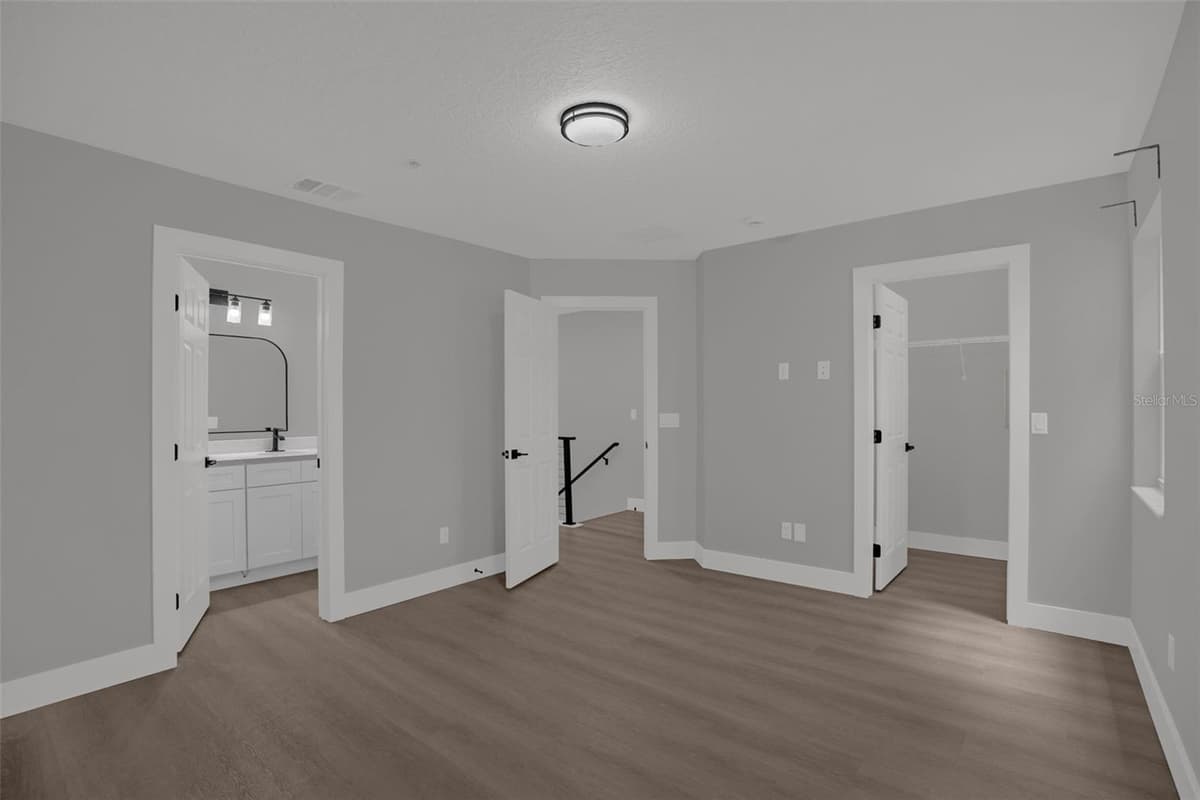 815 ASSEMBLY COURT — photo 18 of 40