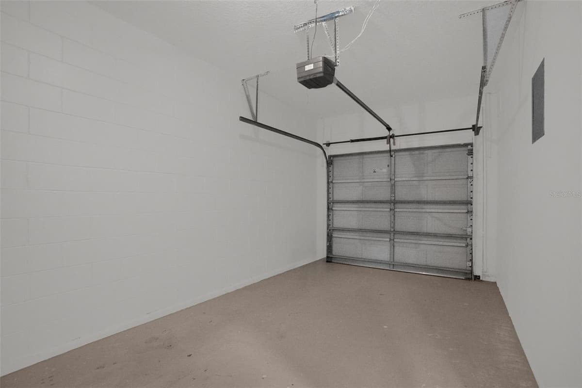815 ASSEMBLY COURT — photo 32 of 40