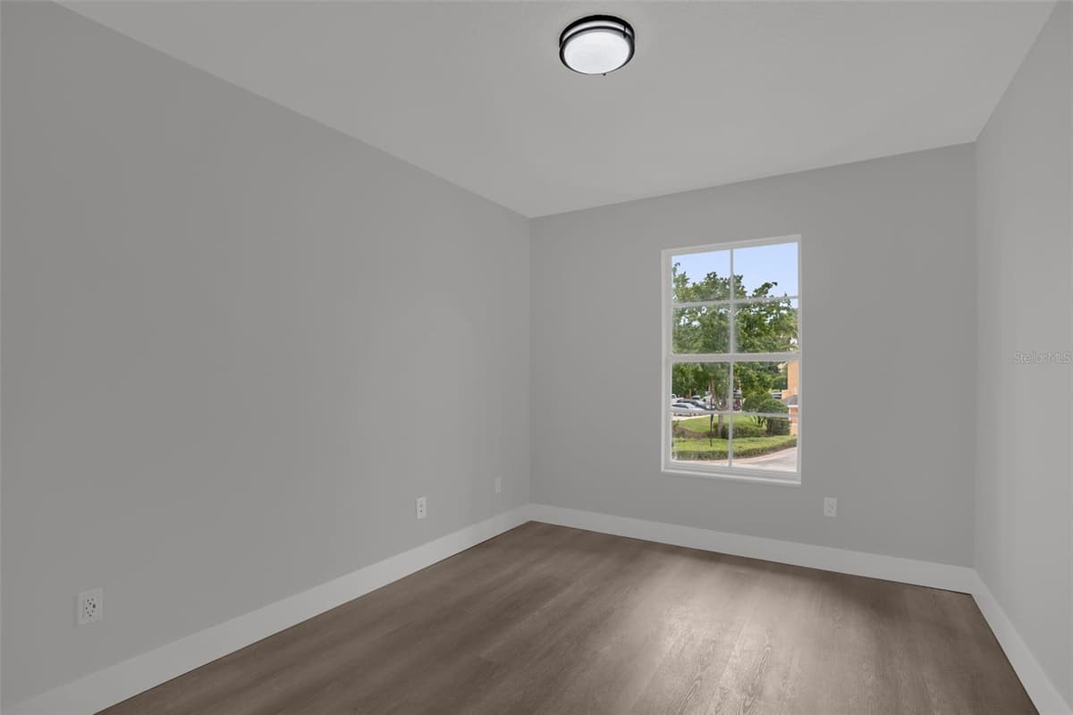 815 ASSEMBLY COURT — photo 29 of 40
