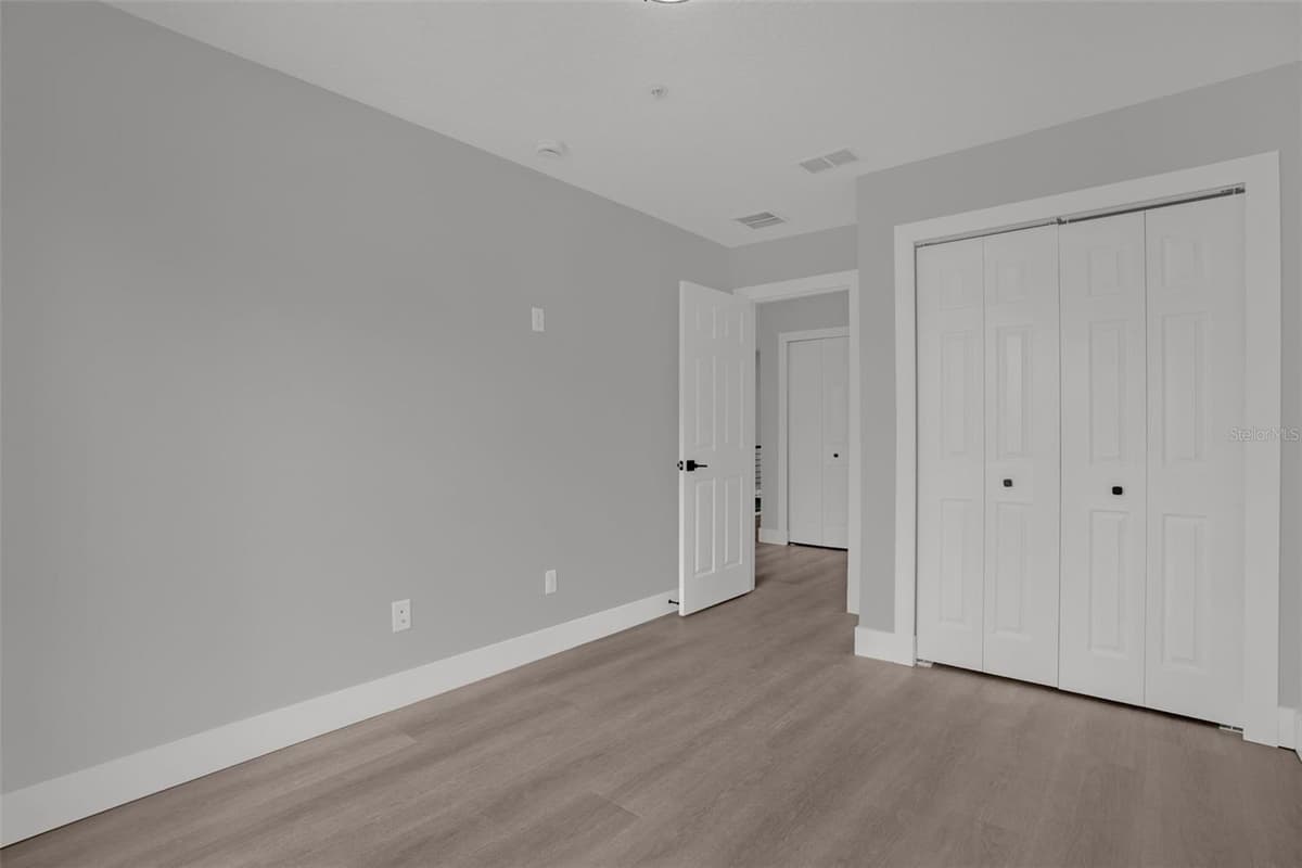 815 ASSEMBLY COURT — photo 28 of 40