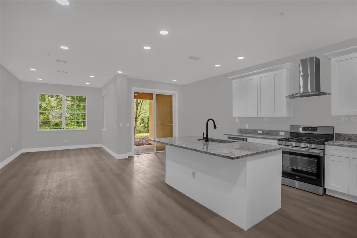 815 ASSEMBLY COURT — photo 8 of 40