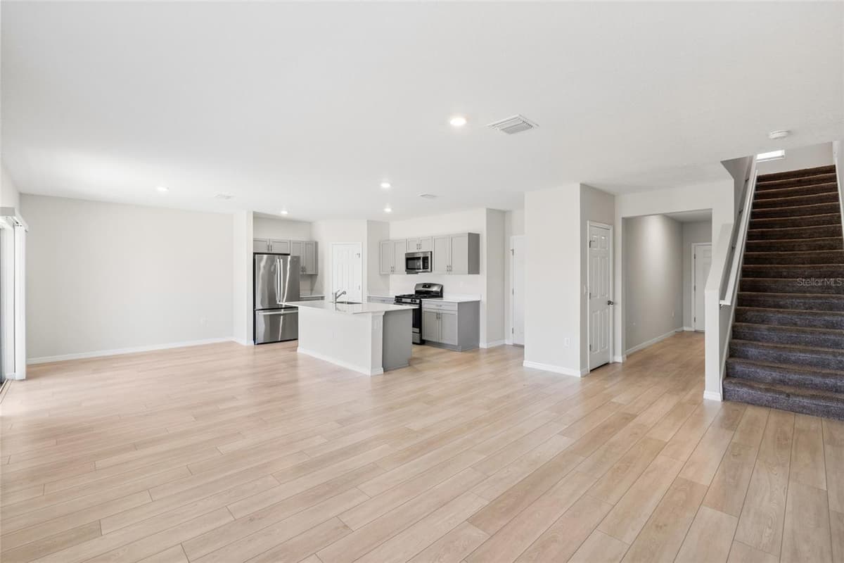 14886 SUMMER BRANCH DRIVE — photo 13 of 51