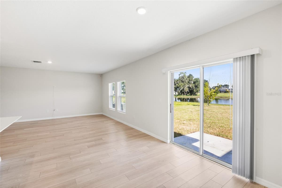 14886 SUMMER BRANCH DRIVE — photo 17 of 51