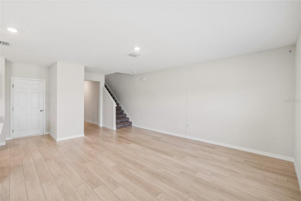 14886 SUMMER BRANCH DRIVE — photo 14 of 51