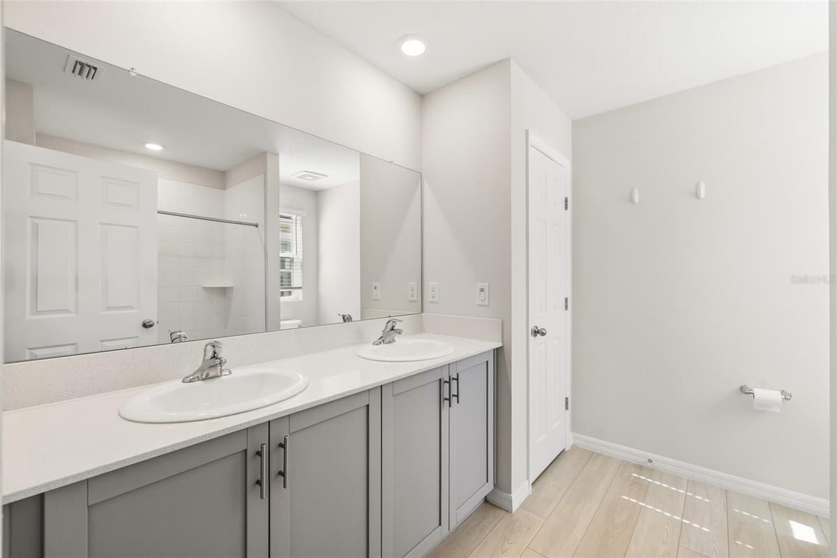 14886 SUMMER BRANCH DRIVE — photo 28 of 51