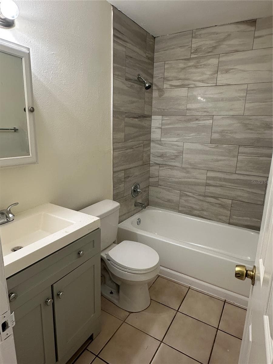 9406 HARTTS DRIVE — photo 24 of 33