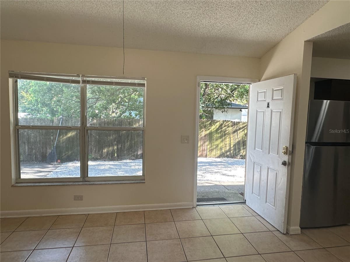 9406 HARTTS DRIVE — photo 29 of 33