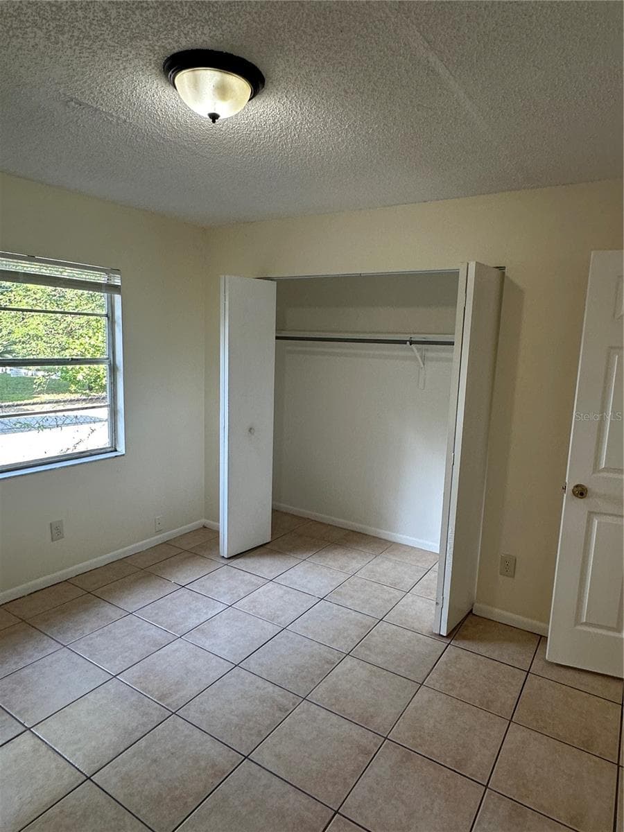 9406 HARTTS DRIVE — photo 21 of 33