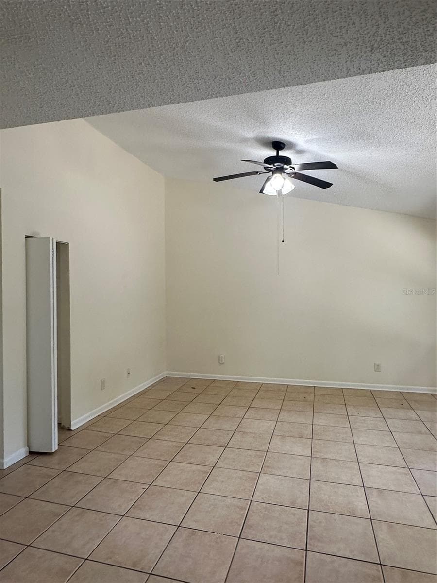 9406 HARTTS DRIVE — photo 31 of 33