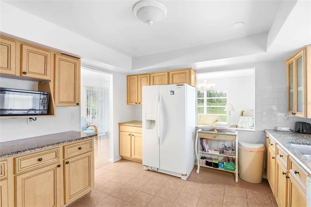 113 ANNAPOLIS LANE — photo 13 of 32