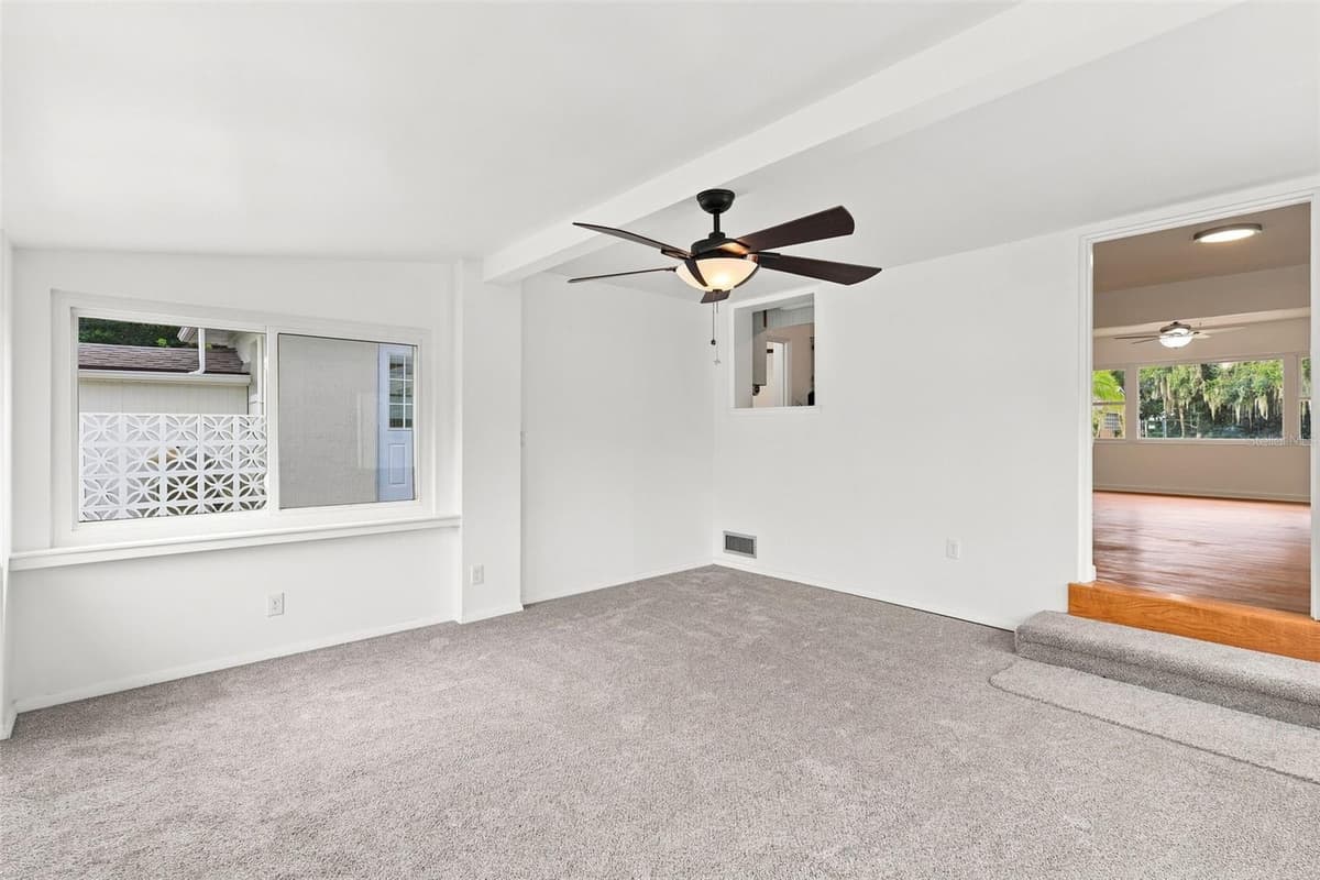 18 ASTER DRIVE — photo 31 of 49