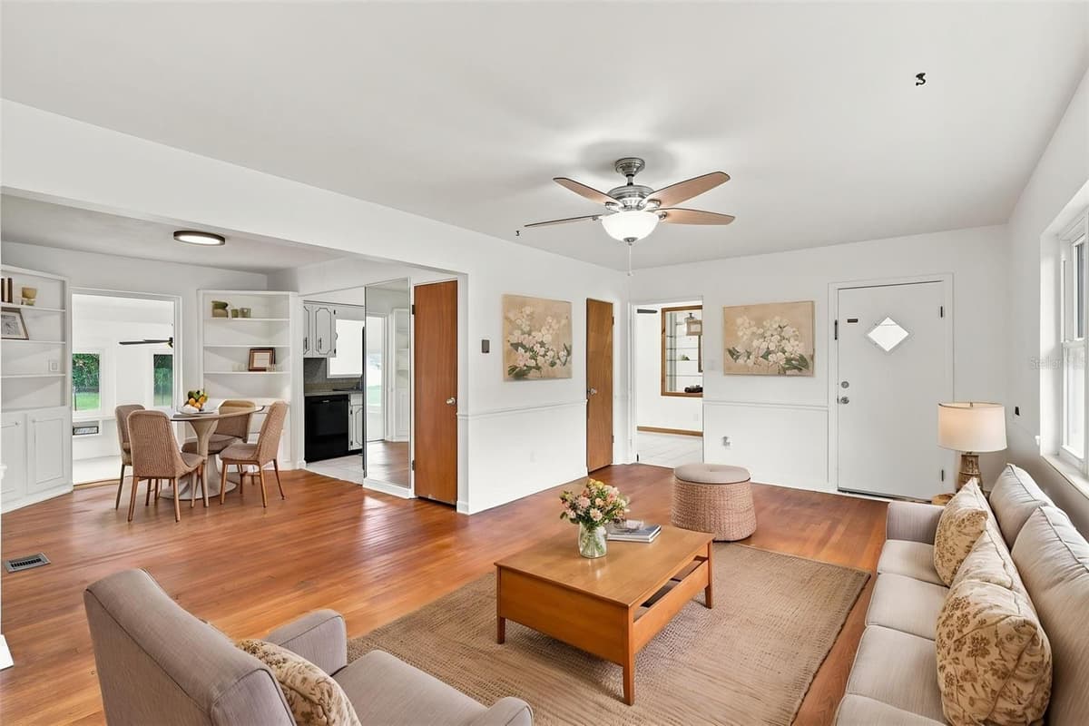 18 ASTER DRIVE — photo 17 of 49