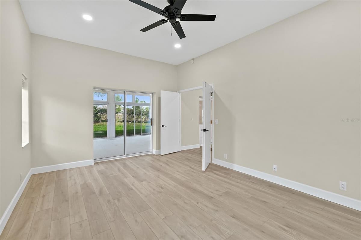 38 KINGSLEY CIRCLE — photo 23 of 56