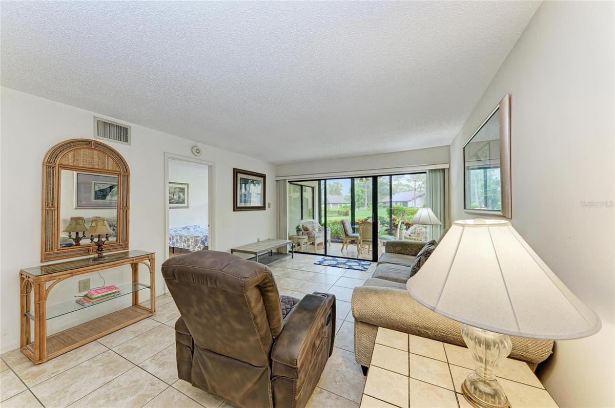 5200 LAKE VILLAGE DRIVE — photo 5 of 29