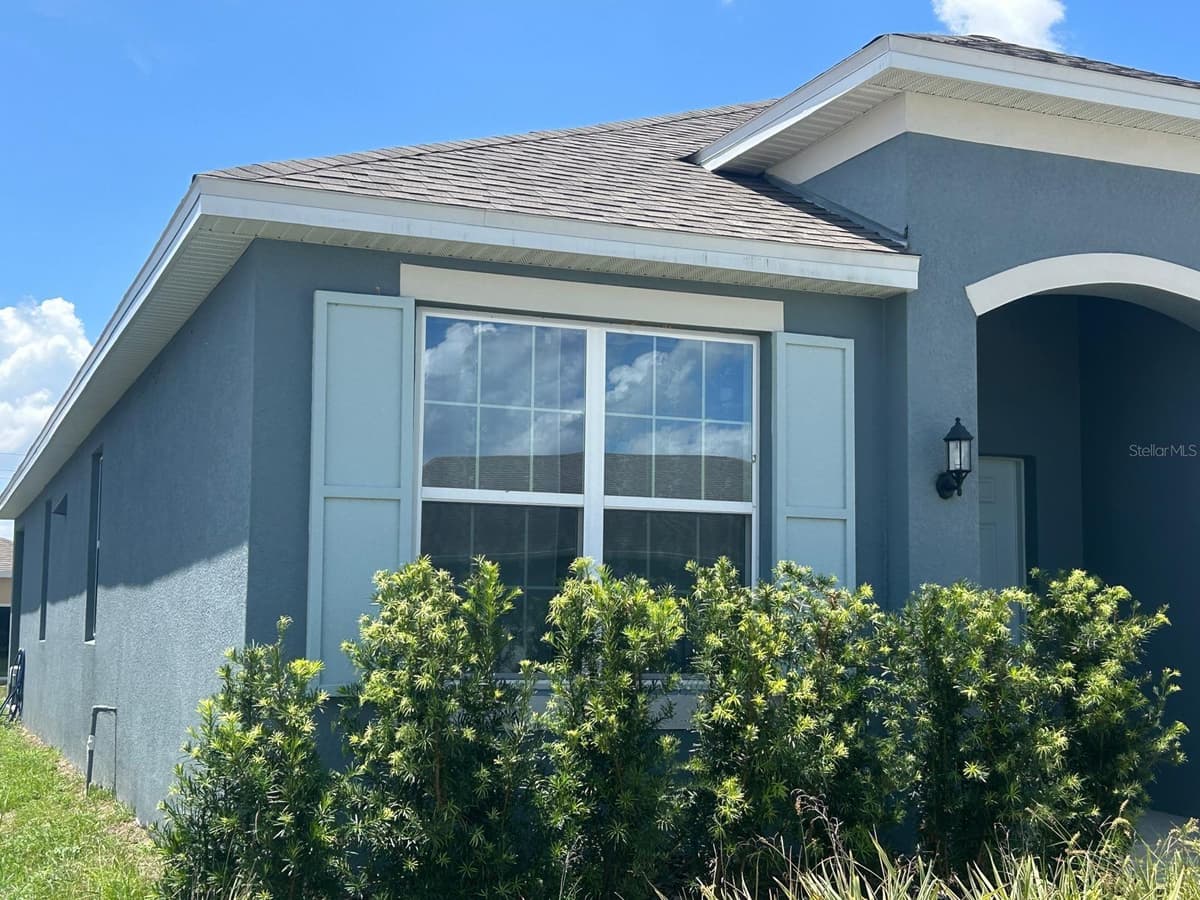 468 SILVER PALM DRIVE — photo 3 of 4