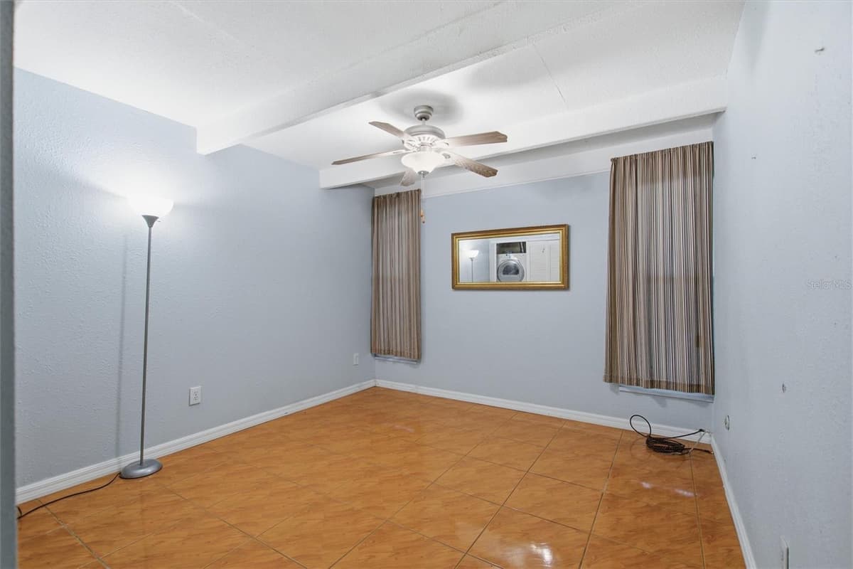 2637 CLUB CIRCLE — photo 14 of 56
