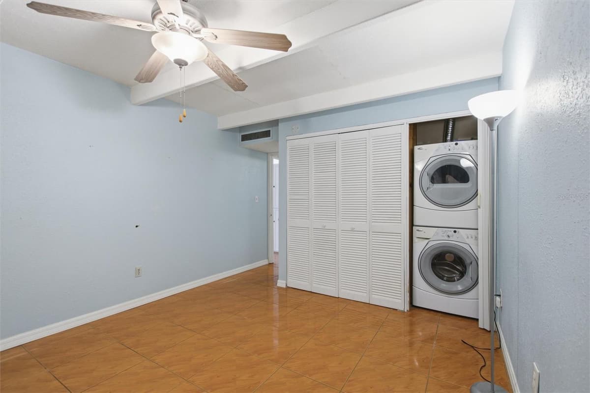 2637 CLUB CIRCLE — photo 15 of 56