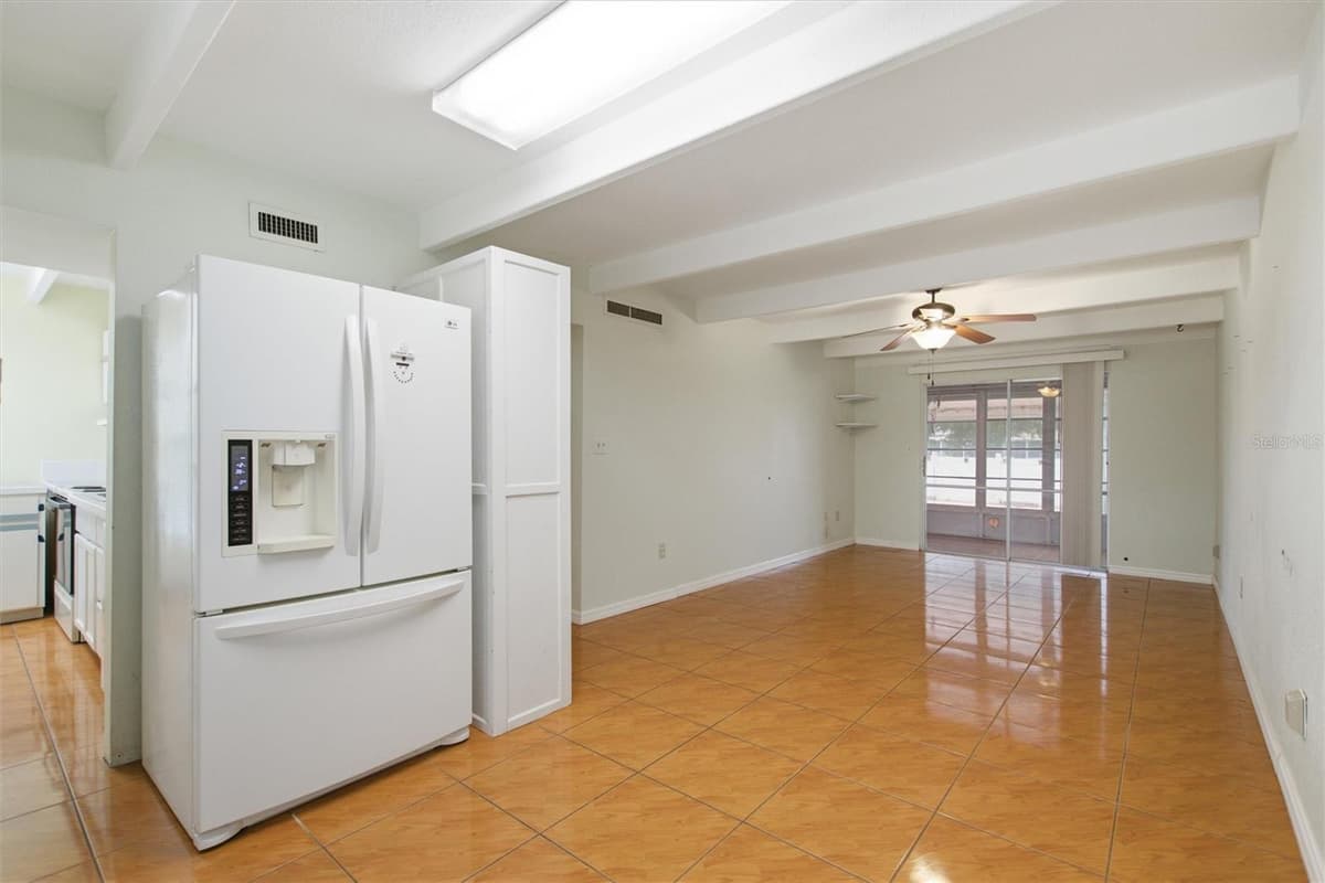 2637 CLUB CIRCLE — photo 6 of 56