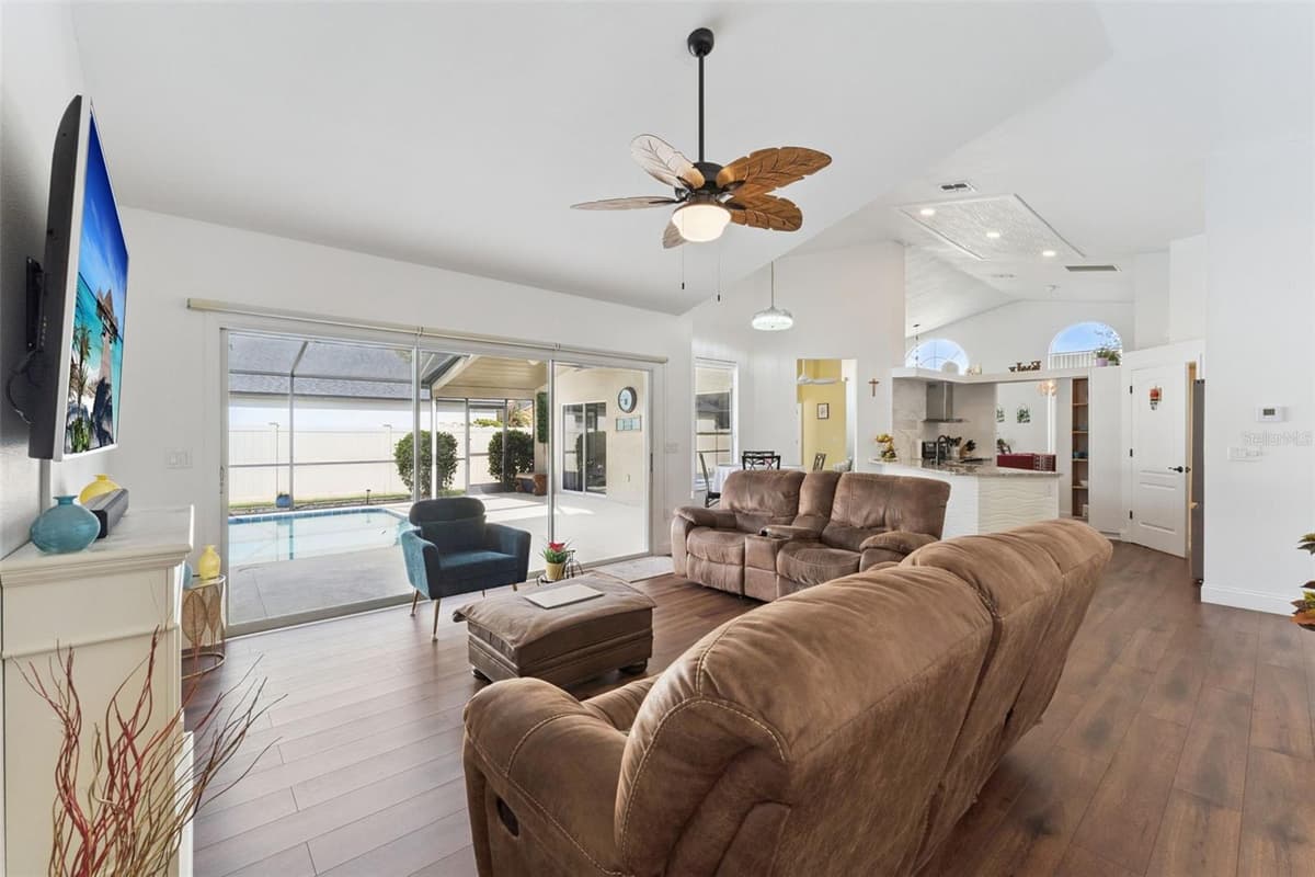 3131 DENHAM COURT — photo 15 of 69