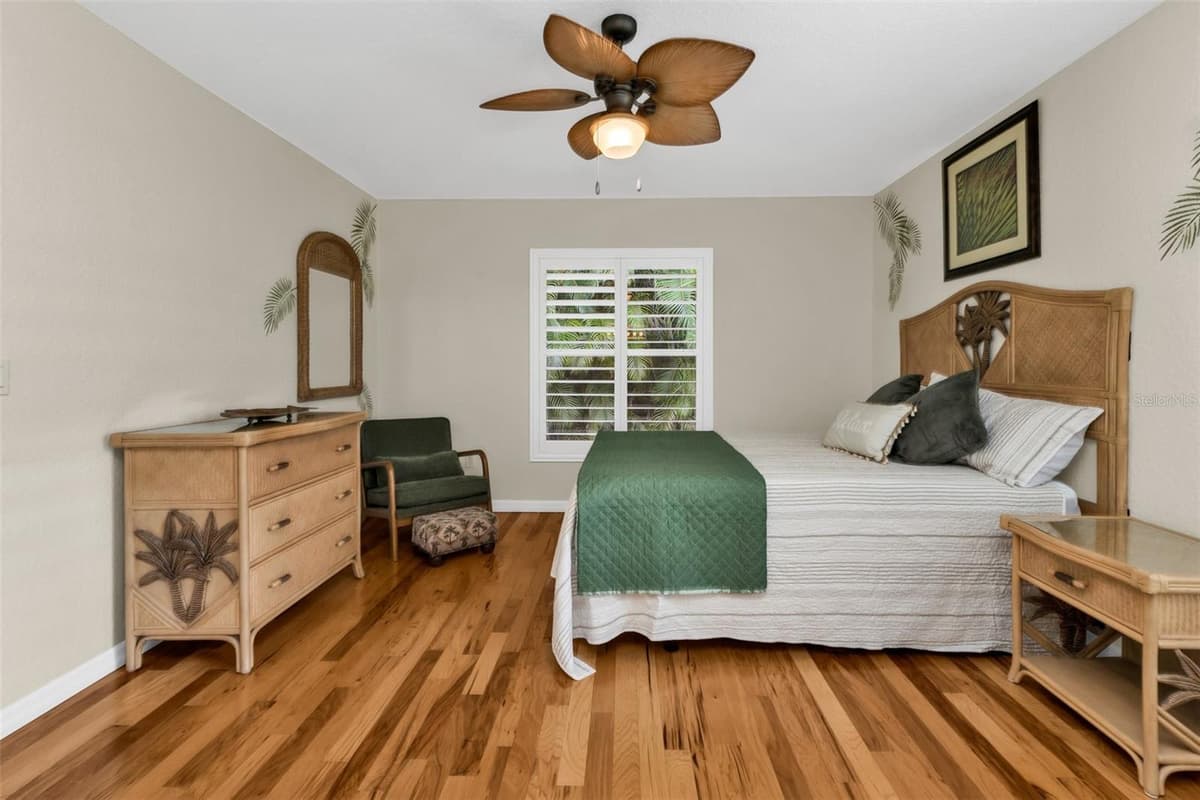 1812 BIRMINGHAM BOULEVARD — photo 14 of 42