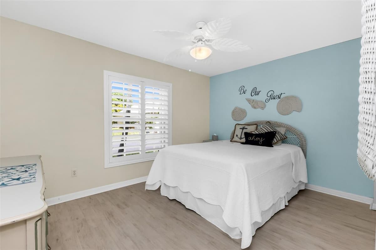 1812 BIRMINGHAM BOULEVARD — photo 18 of 42