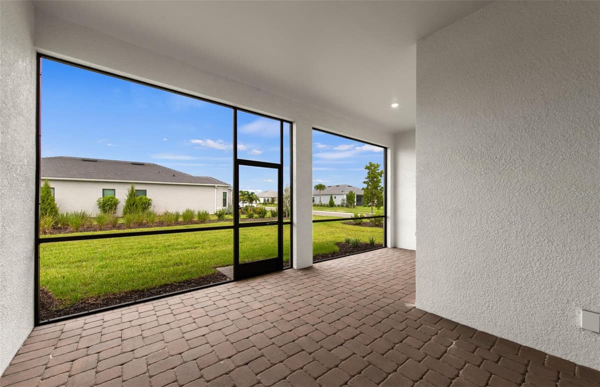 5006 GOLDEN SHORE COURT — photo 19 of 34