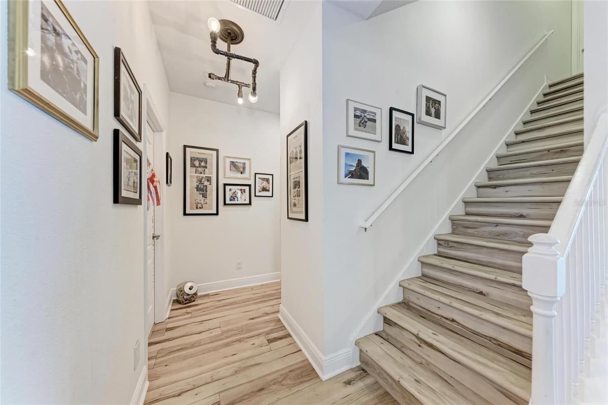 12051 FOREST PARK CIRCLE — photo 36 of 61