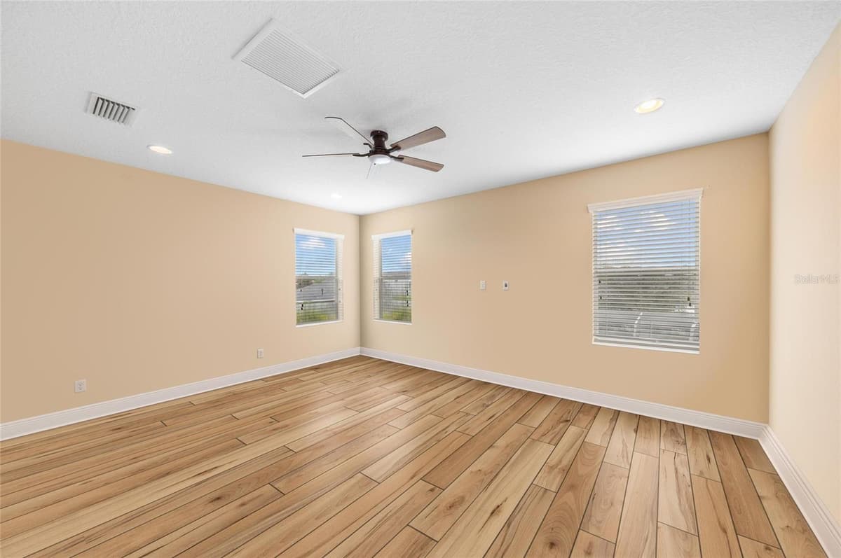 12051 FOREST PARK CIRCLE — photo 38 of 61