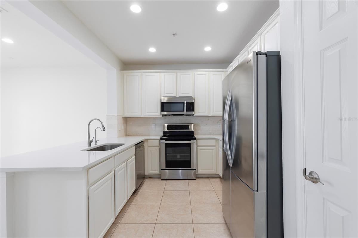 1003 JUEL STREET — photo 7 of 32