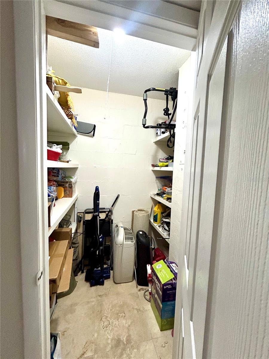 407 NW 39TH RD — photo 26 of 30