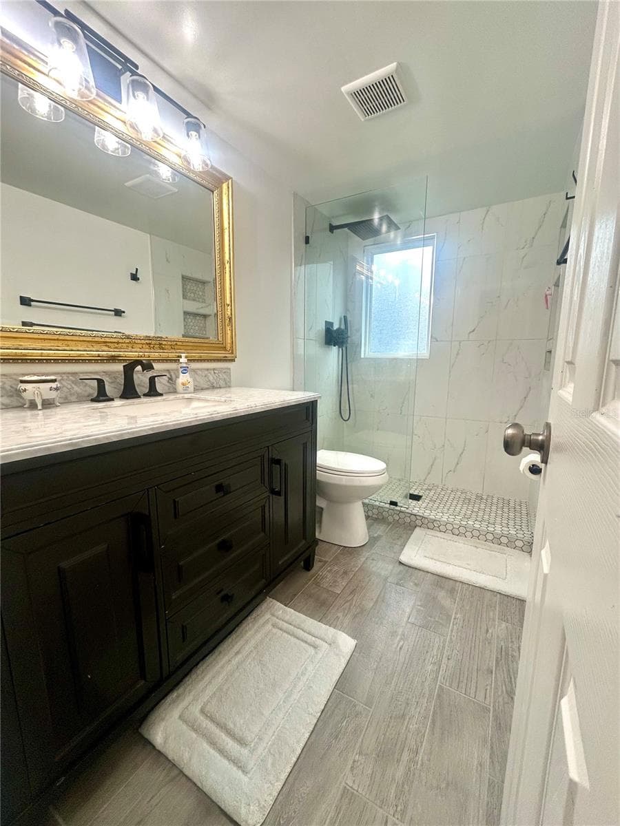 407 NW 39TH RD — photo 8 of 30