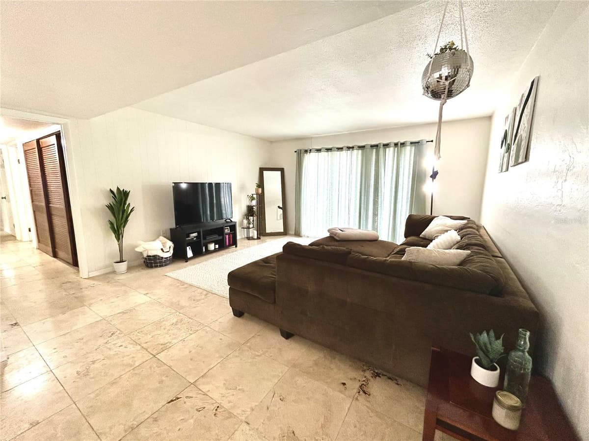 407 NW 39TH RD — photo 18 of 30