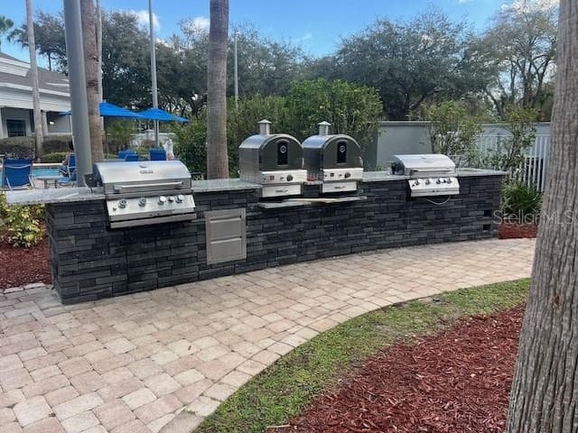 8303 PALM PARKWAY — photo 22 of 23