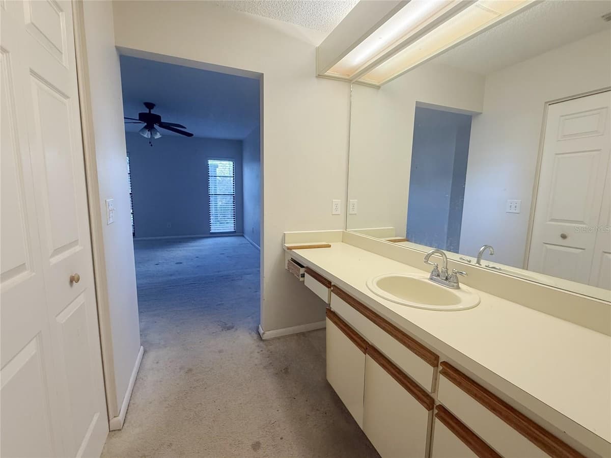 13311 HOLLOWBEND LANE — photo 13 of 20