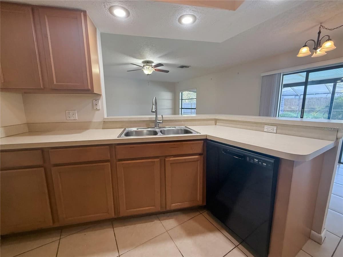 13311 HOLLOWBEND LANE — photo 9 of 20