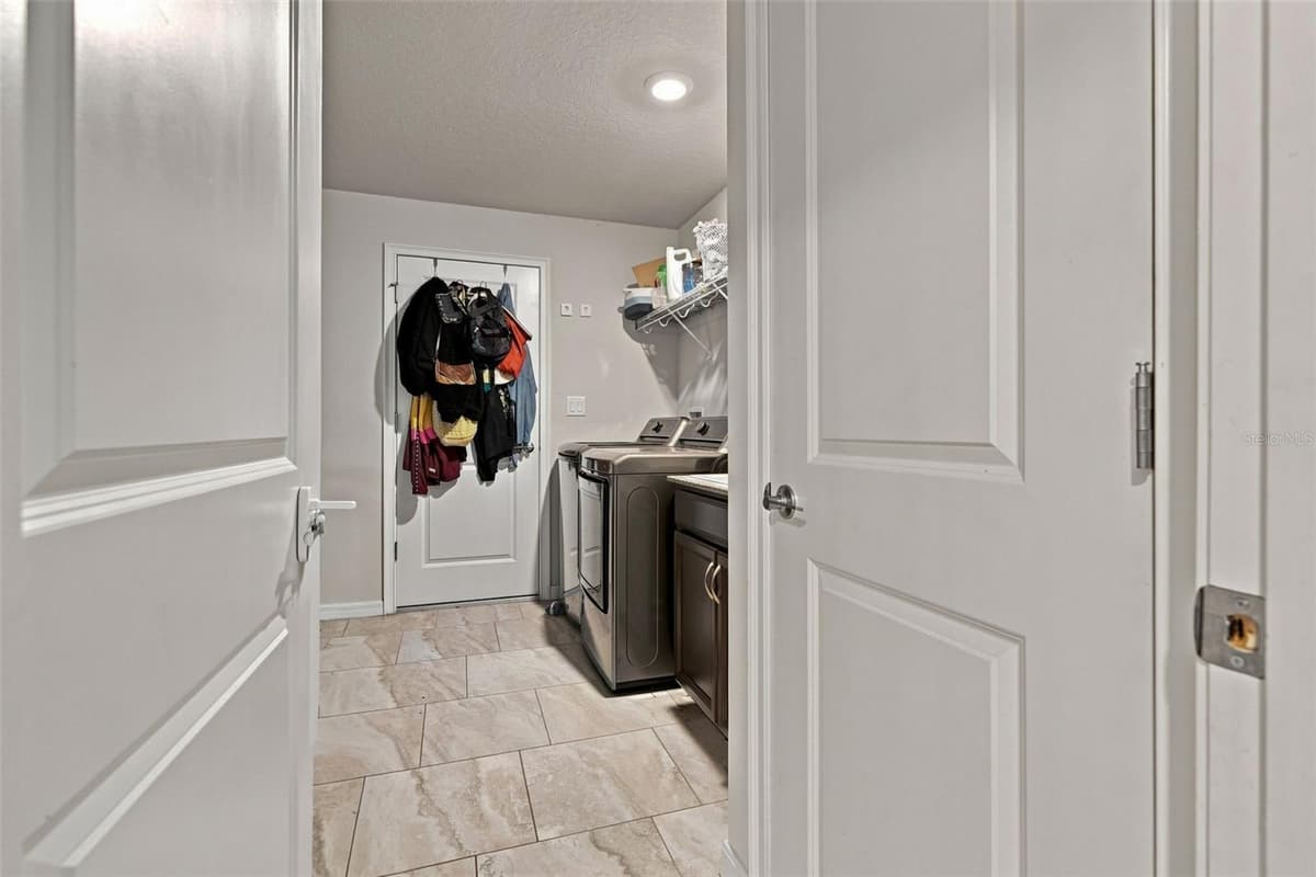 9495 BAYMEADOWS DRIVE — photo 36 of 50