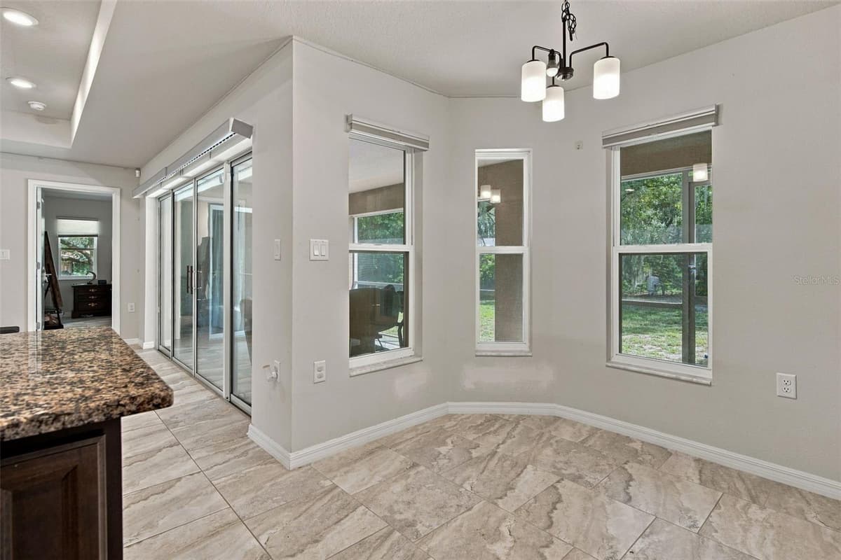 9495 BAYMEADOWS DRIVE — photo 12 of 50