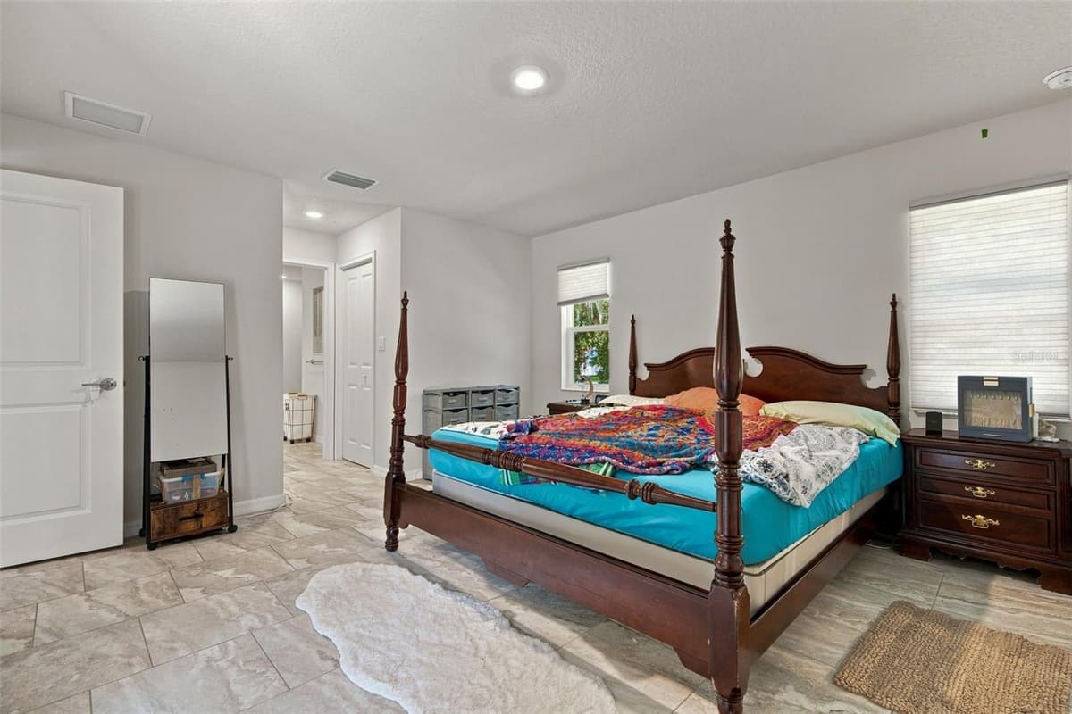 9495 BAYMEADOWS DRIVE — photo 17 of 50