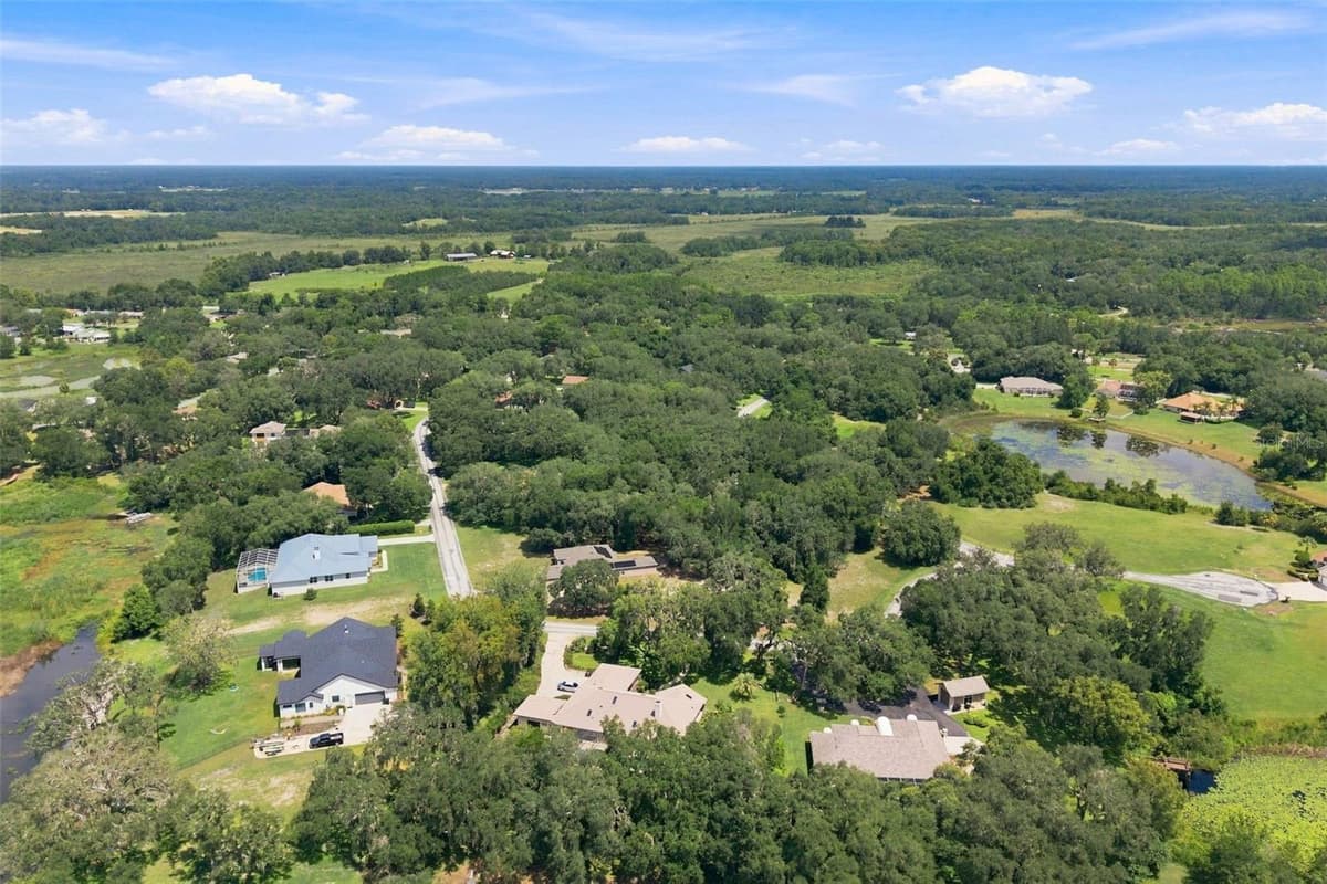 9495 BAYMEADOWS DRIVE — photo 7 of 50