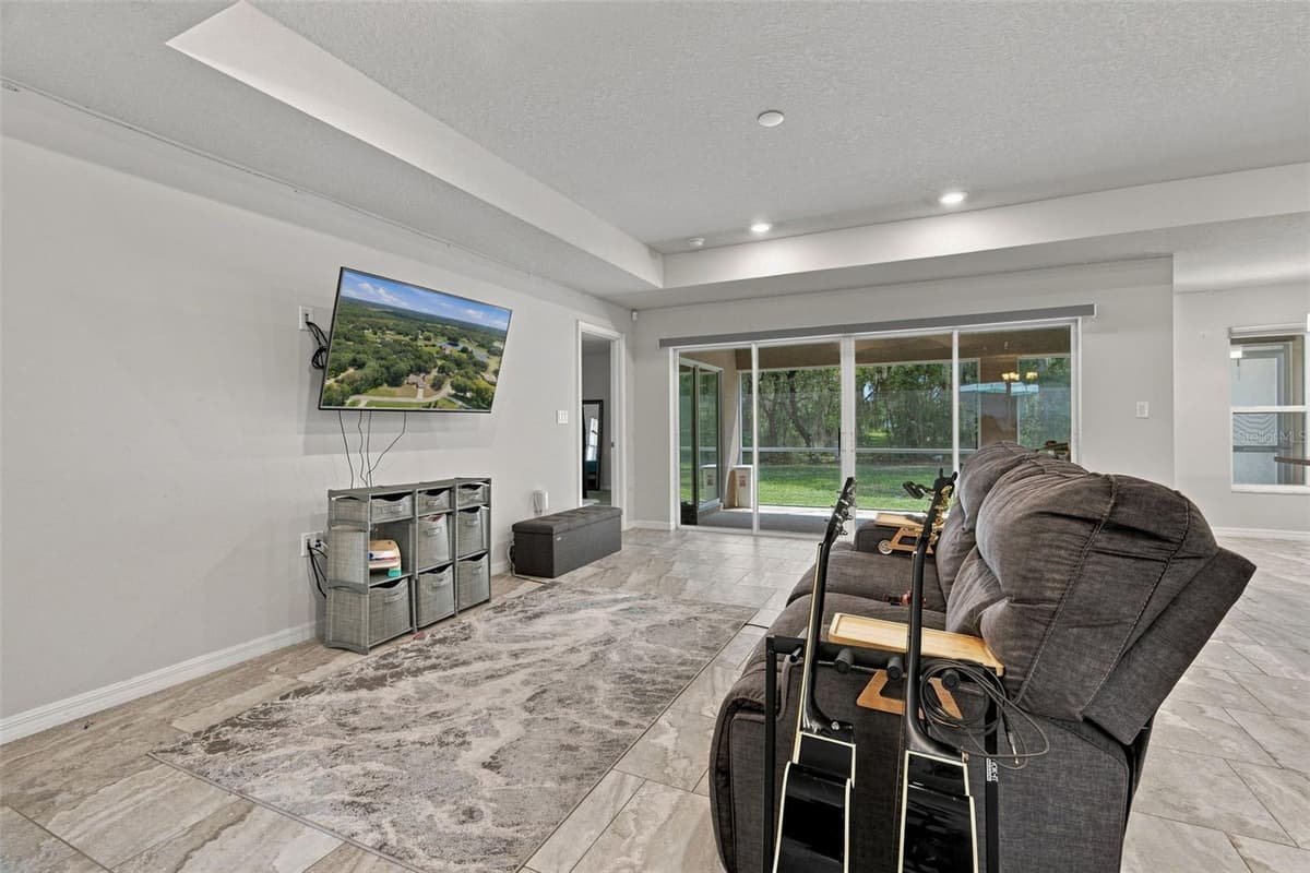 9495 BAYMEADOWS DRIVE — photo 10 of 50