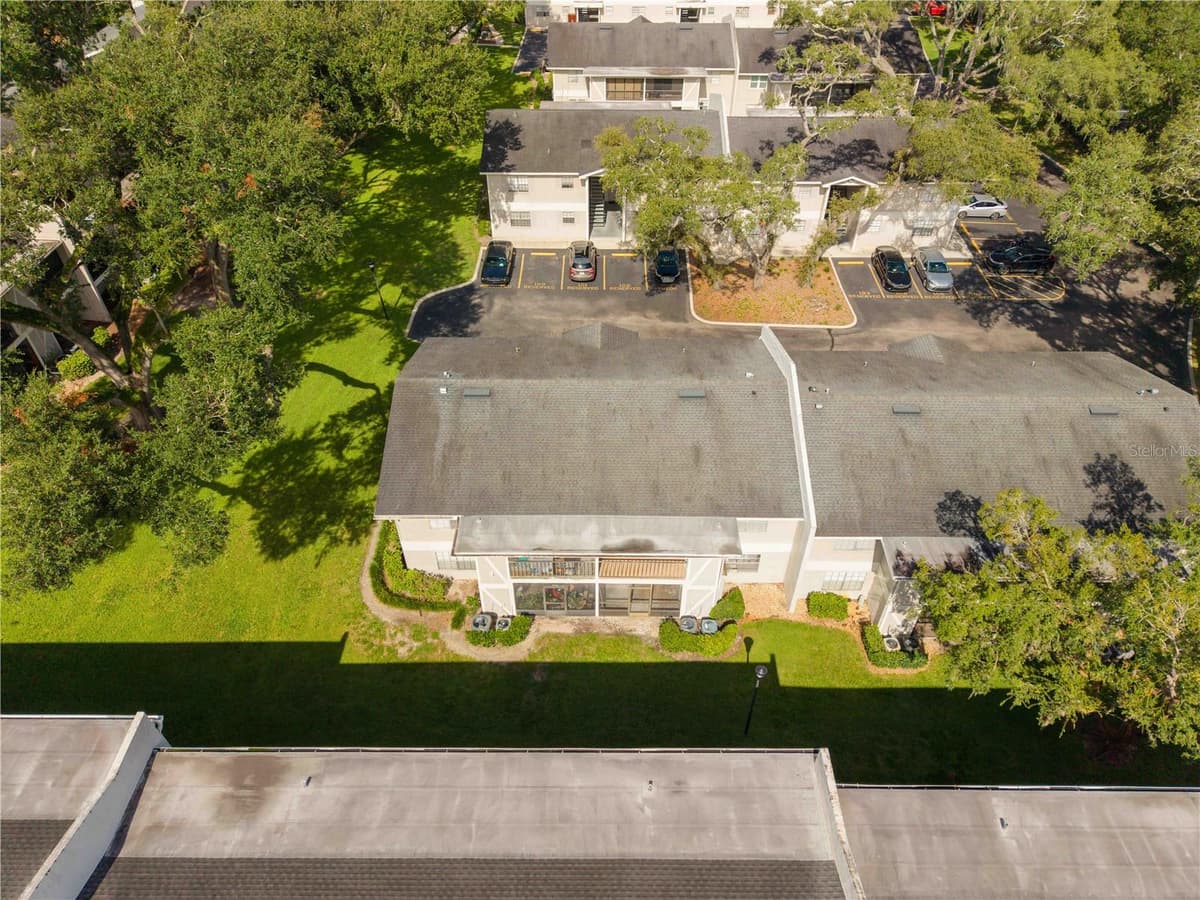 14462 REUTER STRASSE CIRCLE — photo 19 of 24