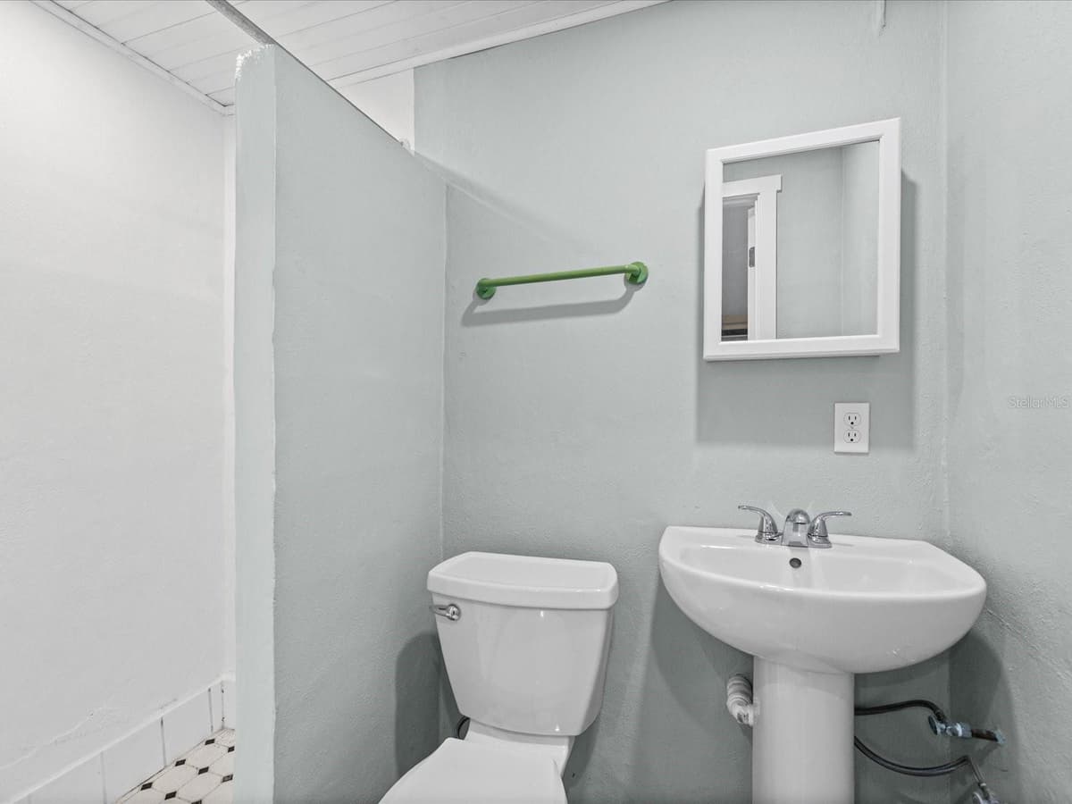 1547 ANDOVER DRIVE — photo 18 of 22