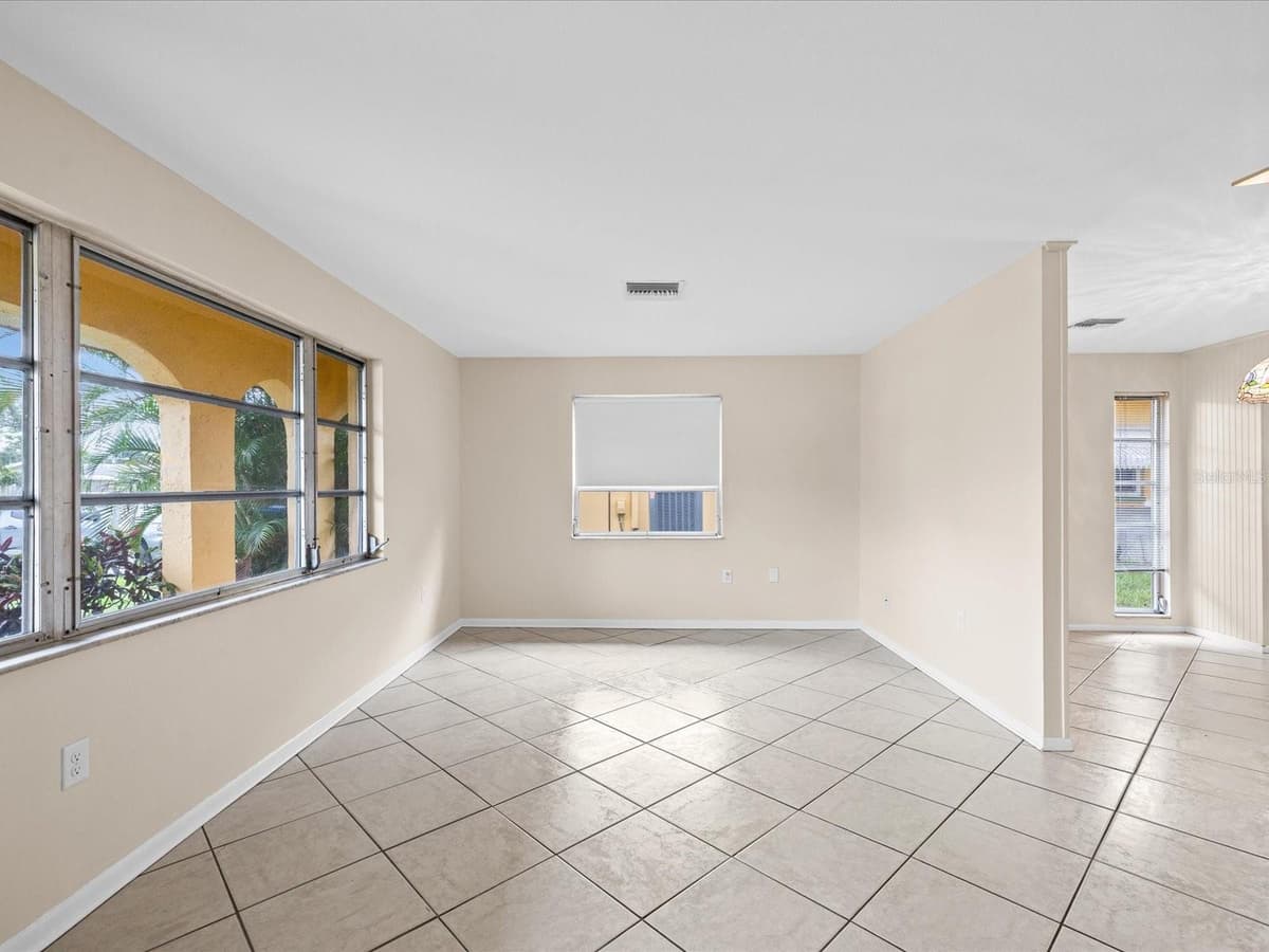 1547 ANDOVER DRIVE — photo 5 of 22