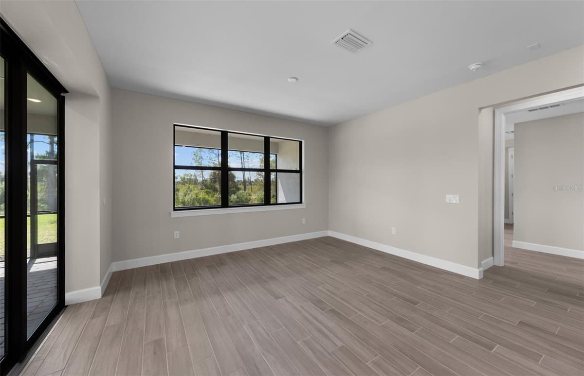 1626 PEPPER GRASS DRIVE — photo 11 of 37