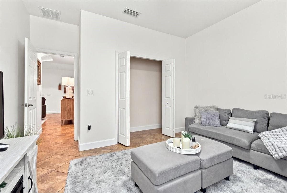 4508 GRAND LAKESIDE DRIVE — photo 17 of 62